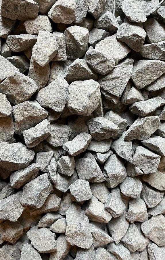 Black Basalt Gravel 20mm - 25/50 20kg Bags - Image 2