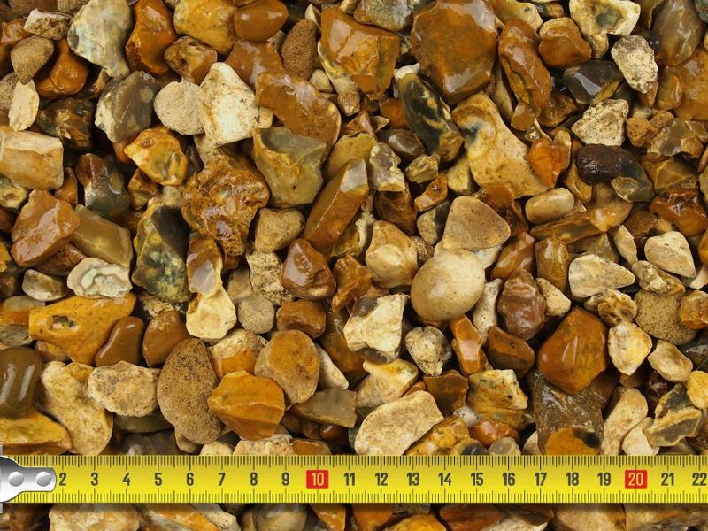 Sunshine Blend Gravel 20mm 25/50 20kg Bags - Image 3